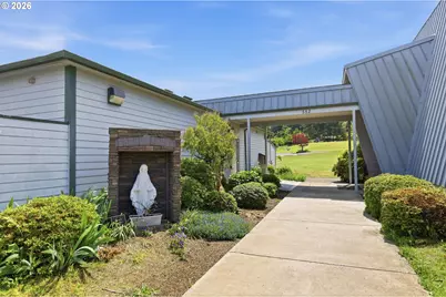 552 Holbrook Ln, Creswell, OR 97426 - Photo 7