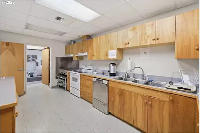 552 Holbrook Ln, Creswell, OR 97426 - Photo 23
