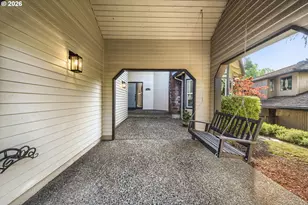 14232 Meadow Grass St, Lake Oswego, OR 97035 - Photo 3