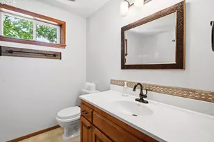 15014 SE Meadow Park Dr, Vancouver, WA 98683 - Photo 17