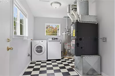 950 Williams St, Eugene, OR 97402 - Photo 23