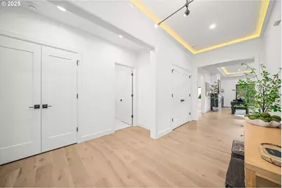 1211 NW 150th St, Vancouver, WA 98685 - Photo 3