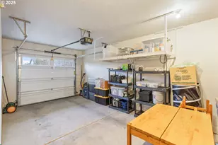 20298 Poe Sholes Dr, Bend, OR 97703 - Photo 19