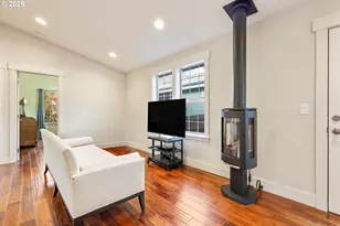 20298 Poe Sholes Dr, Bend, OR 97703 - Photo 5