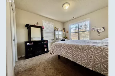 277 SW Mt Rainier St, McMinnville, OR 97128 - Photo 31