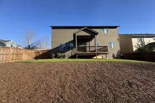 277 SW Mount Rainier St, McMinnville, OR 97128 - Photo 37