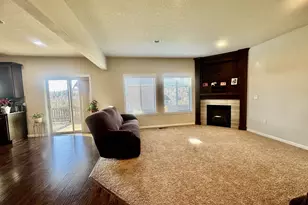 277 SW Mount Rainier St, McMinnville, OR 97128 - Photo 11