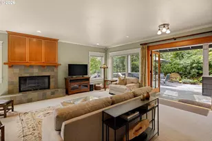 1949 Graham Dr, Eugene, OR 97405 - Photo 11