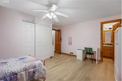 38220 NE Sunset Falls Rd, Yacolt, WA 98675 - Photo 19