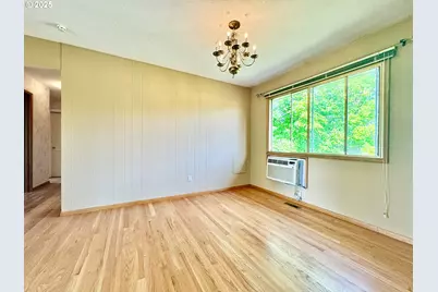 3602 NE 134th Ave, Portland, OR 97230 - Photo 9