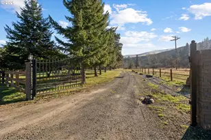 74091 Thorn Hollow Rd, Adams, OR 97810 - Photo 33