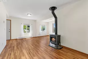 210 W Franklin St, Bingen, WA 98605 - Photo 11