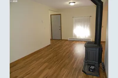 210 W Franklin St, Bingen, WA 98605 - Photo 9
