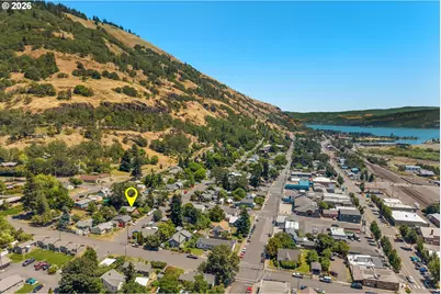 210 W Franklin St, Bingen, WA 98605 - Photo 23
