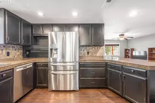 19723 Buck Canyon Rd, Bend, OR 97702 - Photo 13