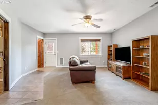 19723 Buck Canyon Rd, Bend, OR 97702 - Photo 25