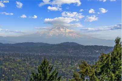 5570 SW Menefee Dr, Portland, OR 97239 - Photo 3