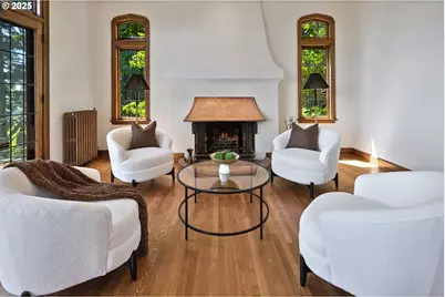 5570 SW Menefee Dr, Portland, OR 97239 - Photo 11