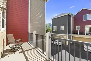 826 NW Council Dr, Gresham, OR 97030 - Photo 35