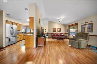 701 SW Linneman Ct, Gresham, OR 97030 - Photo 9