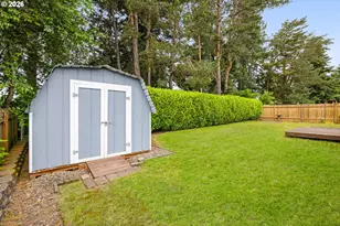 701 SW Linneman Ct, Gresham, OR 97030 - Photo 27