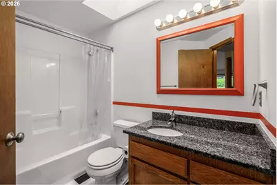 701 SW Linneman Ct, Gresham, OR 97030 - Photo 23