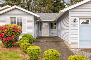 701 SW Linneman Ct, Gresham, OR 97030 - Photo 3