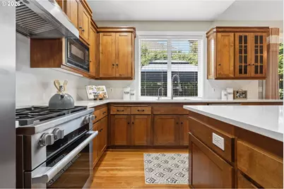 5308 Southwood Dr, Lake Oswego, OR 97035 - Photo 13