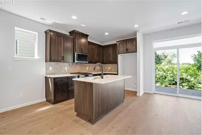 195 SE Acacia Dr, Gresham, OR 97080 - Photo 11