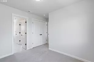 195 SE Acacia Dr, Gresham, OR 97080 - Photo 17