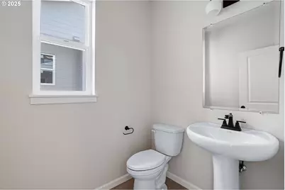 195 SE Acacia Dr, Gresham, OR 97080 - Photo 5