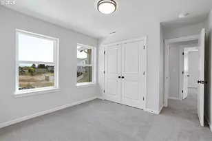 195 SE Acacia Dr, Gresham, OR 97080 - Photo 21