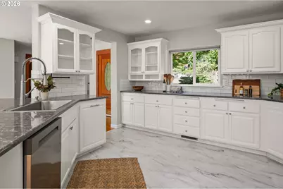 2262 Todd St, Eugene, OR 97405 - Photo 9