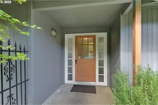 2267 Blackburn St, Eugene, OR 97405 - Photo 3