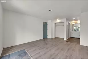 2267 Blackburn St, Eugene, OR 97405 - Photo 11