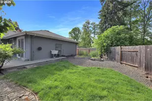 2267 Blackburn St, Eugene, OR 97405 - Photo 23