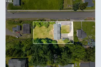 1122 SE 1st St, Winlock, WA 98596 - Photo 5