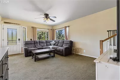 1122 SE 1st St, Winlock, WA 98596 - Photo 11