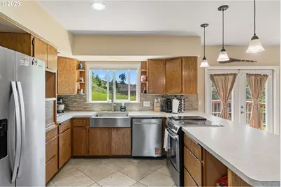 1122 SE 1st St, Winlock, WA 98596 - Photo 15
