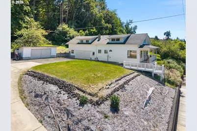 1122 SE 1st St, Winlock, WA 98596 - Photo 3
