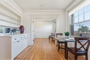 2109 NW Irving St, Portland, OR 97210 - Photo 5