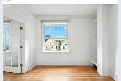 2109 NW Irving St #304, Portland, OR 97210 - Photo 11