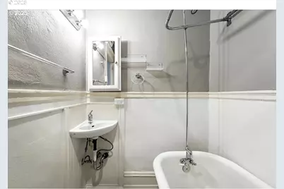 2109 NW Irving St #304, Portland, OR 97210 - Photo 23