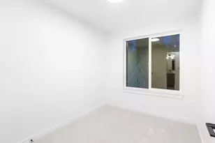 11072 SW 61st Ave, Portland, OR 97219 - Photo 9