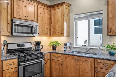 380 NW Reed Ln, Dallas, OR 97338 - Photo 27