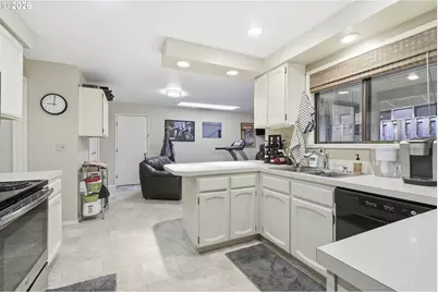 7505 SW Hyland Way, Beaverton, OR 97008 - Photo 11