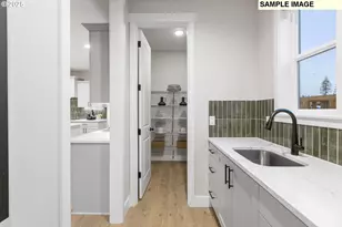 777 Magnolia Ave, Woodburn, OR 97071 - Photo 45