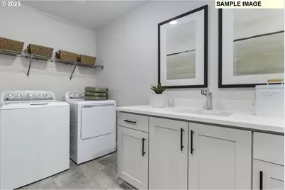 777 Magnolia Ave, Woodburn, OR 97071 - Photo 7