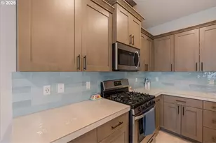 2856 S Nectarine St, Cornelius, OR 97113 - Photo 7