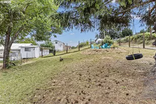 426 Cedar St, Yoncalla, OR 97499 - Photo 33